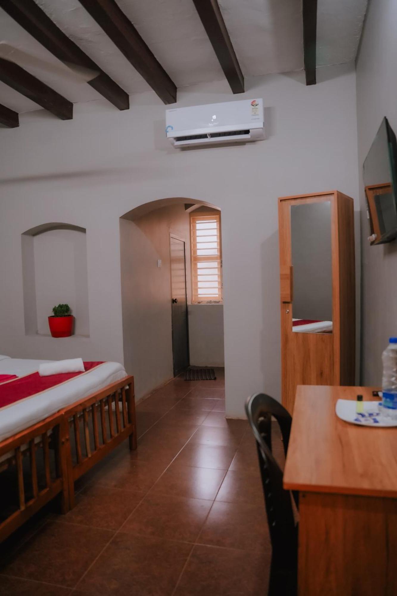 Era Heritage Inn Kozhikode Buitenkant foto